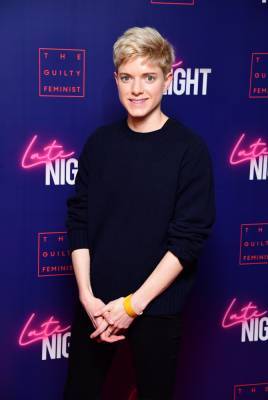 ‘Feel Good’ Star Mae Martin Comes Out As Non-Binary: ‘I’m Still Figuring It Out’ - etcanada.com