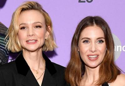 Alison Brie Defends ‘Promising Young Woman’ Co-Star Carey Mulligan From Critic’s Insulting Review - etcanada.com - New York - county Harvey