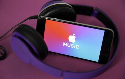 Apple Music tells artists it now pays double than Spotify per stream - www.nme.com - USA