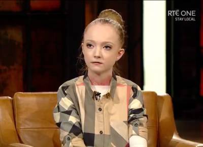 Late Late viewers stunned by courage of 17-year-old Claudia Scanlon who lives with EB - evoke.ie - Ireland