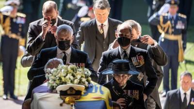 AP PHOTOS: Reflections on a royal funeral amid a pandemic - abcnews.go.com - Britain