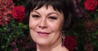 Helen McCrory ‘made close friends swear to secrecy over cancer battle’ before tragic death, friend says - www.ok.co.uk