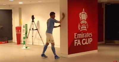 Kevin De Bruyne's angry reaction to injury revealed in Man City vs Chelsea Tunnel Cam - www.manchestereveningnews.co.uk - Manchester - Belgium