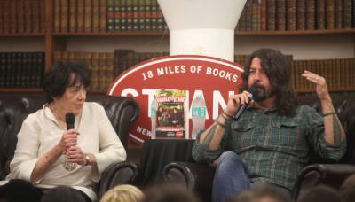 Dave Grohl’s Docuseries With Mom Virginia, ‘From Cradle To Stage’, Drops Teaser - etcanada.com - Virginia