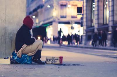 One in six LGBTQ homeless youth report sexual abuse from family member - www.metroweekly.com