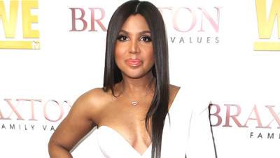 Toni Braxton, 53, Looks ‘Red Hot’ In Sexy String Bikini While Rocking Shaved Head – Watch - hollywoodlife.com
