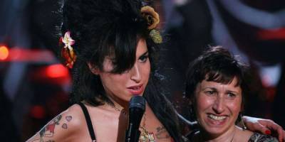 Amy Winehouse documentary is being made through the eyes of her mother Janis - www.msn.com