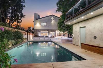 New TikTok ‘Hype House’ sells clout for $5.3M in Santa Monica, LA - nypost.com - California