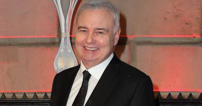 Eamonn Holmes 'feeling good for first time in five weeks' as steroid injections 'kick in' after chronic pain - www.ok.co.uk