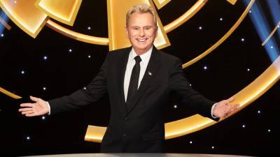 Watch Pat Sajak Accidentally Solve a 'Wheel of Fortune' Puzzle Out Loud Without the Contestant Noticing - www.etonline.com