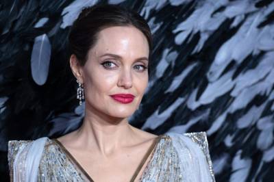 Angelina Jolie Talks Playing A Smokejumper In New Movie ‘Those Who Wish Me Dead’: ‘Our Respect Grew For Those Working On The Front Lines’ - etcanada.com