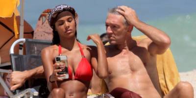 'Black Swan' Actor Vincent Cassel & Wife Tina Kunakey Bare Their Hot Bodies at the Beach! - www.justjared.com - France - Brazil - city Rio De Janeiro, Brazil