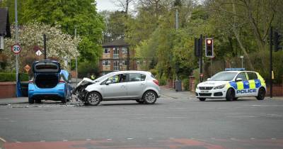 Main road closed in south Manchester after two car smash - www.manchestereveningnews.co.uk - Manchester