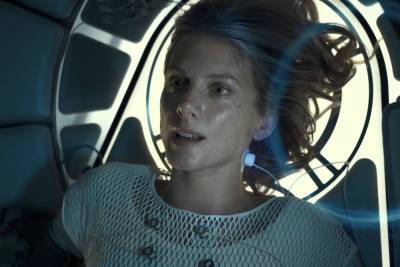 ‘Oxygen’ Trailer: Mélanie Laurent Is Trapped And Quickly Running Out Of Air In Alexandre Aja’s Thriller - theplaylist.net