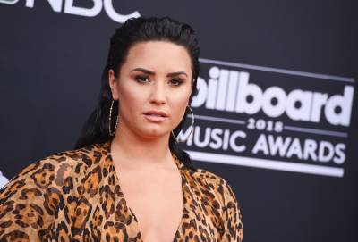 Demi Lovato’s ‘Sorry, Not Sorry’ apology called out by frozen yogurt shop, denies star donated - www.foxnews.com - Los Angeles