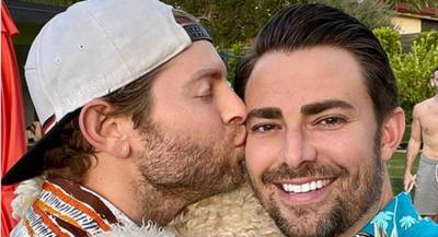 Mean Girls' Jonathan Bennett & Fiancé Jaymes Vaughan Were Rejected at First Choice Wedding Venue for Being Gay - www.justjared.com - Mexico