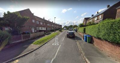 Man attacked after gang of eight robbers burst into his home - www.manchestereveningnews.co.uk - Manchester
