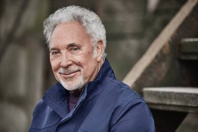 How Tom Jones still keeps it ‘panty throwing’ sexy at 80 - nypost.com - Britain
