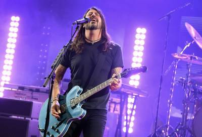 Dave Grohl Joined By Teen Daughter Violet For Cover Of X Classic ‘Nausea’ - etcanada.com - Los Angeles