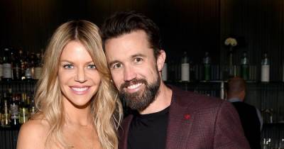 'Always Sunny' couple use social media to reunite lost dog with owners - www.wonderwall.com