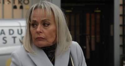Corrie fans' theory on Sharon's connection to the street as they predict Rita heartache - www.manchestereveningnews.co.uk