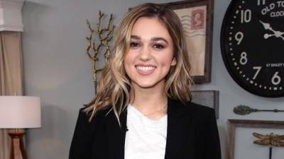 Pregnant Sadie Robertson Shares What She's Naming Her Baby Girl on the Way - www.etonline.com