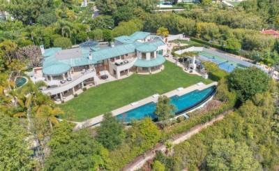 Sumner Redstone’s Estate Seeks $27.9M in Beverly Park - www.hollywoodreporter.com