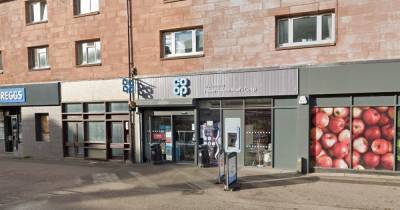 Money grab at cash machine leads to hunt for young female robber - www.dailyrecord.co.uk - Scotland