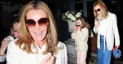 Amanda Holden steps out with her daughters for a family meal - www.msn.com - Chelsea