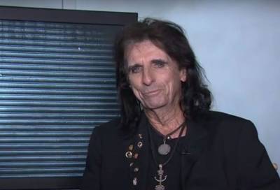 Alice Cooper Opens Up About Recovering From COVID-19: ‘It Knocked Me Out’ - etcanada.com
