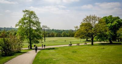 Man dies after being found 'semi-conscious' in Heaton Park - www.manchestereveningnews.co.uk - Manchester