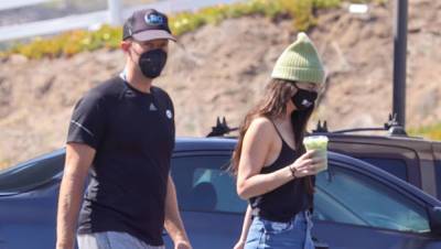 Dakota Johnson Chris Martin Pictured On Malibu Lunch Date After Sparking Engagement Speculation - hollywoodlife.com - Los Angeles - California