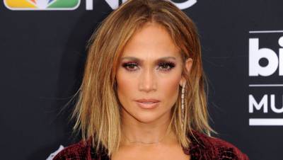 Jennifer Lopez Debuts Shorter Curly Hair In 1st Pics Since Split From Alex Rodriguez - hollywoodlife.com - California