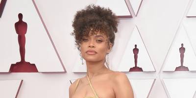Andra Day Looks Gorgeous in Gold on Oscars 2021 Red Carpet - www.justjared.com - Los Angeles - USA