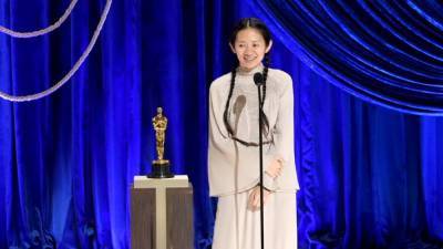 Oscars: Chloe Zhao's 'Nomadland' Nabs Best Picture, Giving Major Win to Traditional Studios - www.hollywoodreporter.com - USA