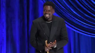 Oscars: Daniel Kaluuya Wins Best Supporting Actor for Fred Hampton Role, Says "There's So Much Work to Do" - www.hollywoodreporter.com - Miami - Chicago