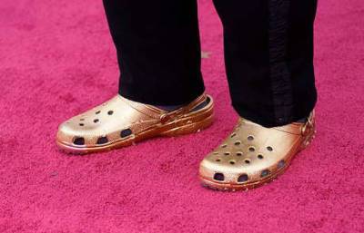 Questlove wore Crocs to the Oscars— and somehow made them cool again - www.msn.com