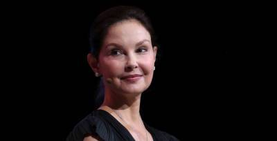 Ashley Judd Shares Update on Her Recovery After Shattering Her Leg in African Jungle - www.justjared.com - Congo