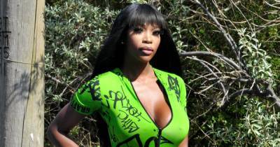 Real Housewives star Lystra Adams looks stunning as she shows off her curves in vibrant green outfit - www.manchestereveningnews.co.uk - county Campbell - county Cheshire