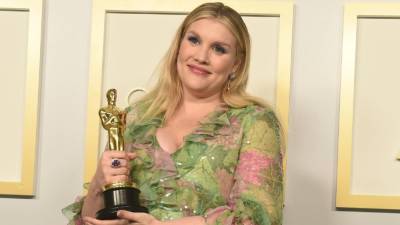Emerald Fennell Reacts to Zack Morris Trending on Twitter After Her Oscars Shout Out - www.etonline.com