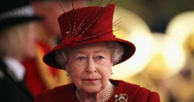 Queen to ‘fade away gracefully’ from royal duties following Prince Philip’s death, royal expert says - www.ok.co.uk
