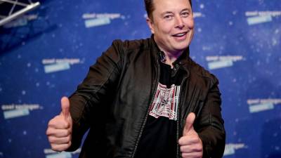 Tesla CEO Elon Musk adding SNL hosting job to his to-do list - abcnews.go.com