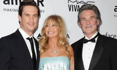 Oliver Hudson melts hearts with adorable family photo alongside emotional tribute to his children - hellomagazine.com