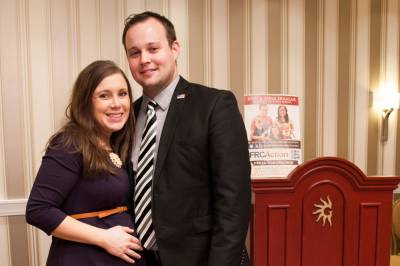 Anna Duggar Fires Back At Social Media User Questioning Whether Her Husband Josh Duggar Can Afford To Have 7 Kids - etcanada.com