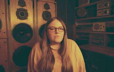 Emma-Jean Thackray reveals new single ‘Say Something’ and debut album details - www.nme.com