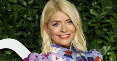 Holly Willoughby shows off her amazing crystal collection as she films playful exchange with her cat - www.ok.co.uk