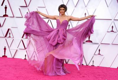 Halle Berry Reacts To Twitter Poking Fun At Her Oscars Bob - etcanada.com