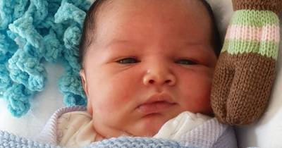 Photos of abandoned newborn released as police hunt for mum - www.manchestereveningnews.co.uk - county Kings