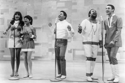 5th Dimension couple sings Beatles songs with civil rights twist - nypost.com