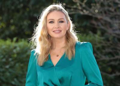 ‘We can’t beat ourselves up’ says Anna Daly on the struggle many face to balance motherhood with professional life - evoke.ie - Ireland